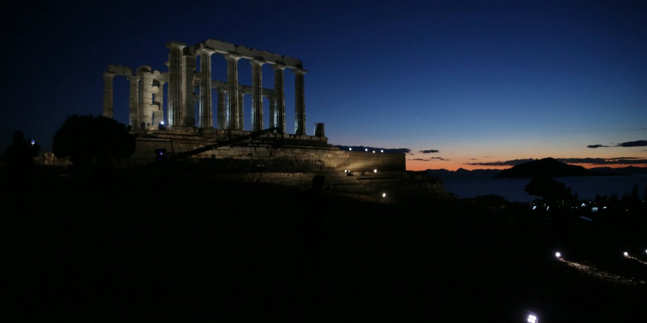 La nueva iluminación del Templo de Poseidón en Sounion y más noticias