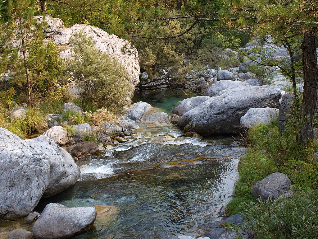 Vista del desfiladero de Enipeas (por Mary papadopoulou vía Wikimedia Commons)